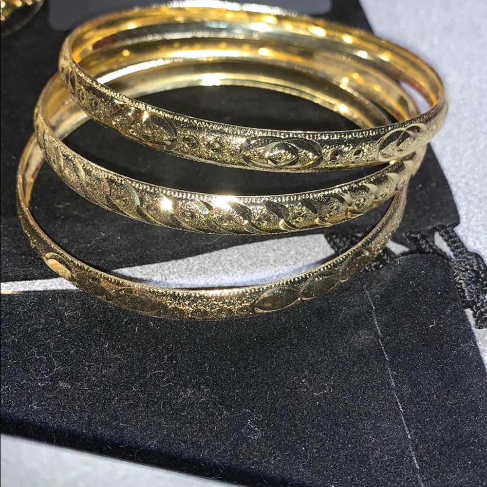 3 bangle sets from forever 21 - Picture 4 of 6